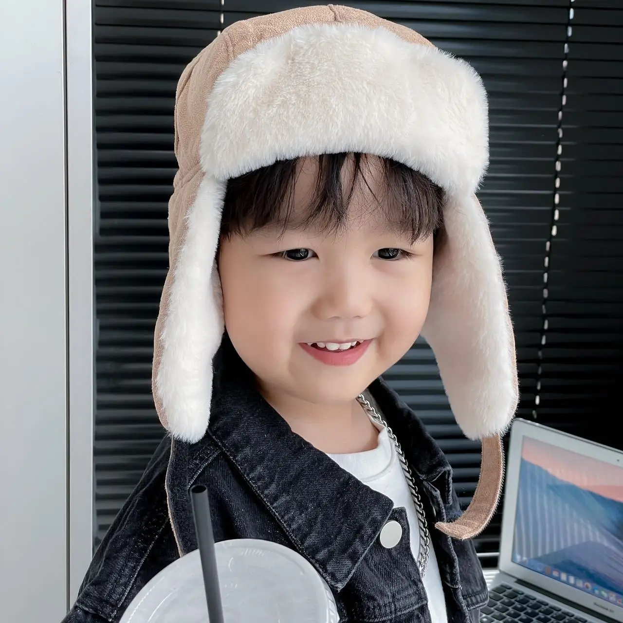 Детская шапка-бомбер из искусственного меха