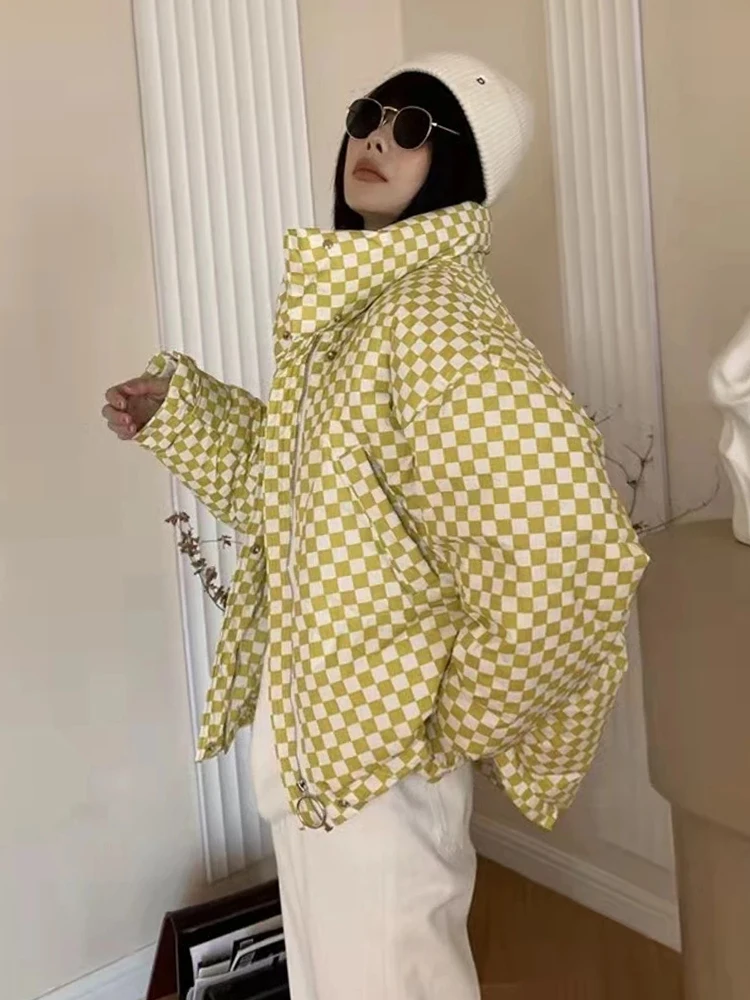 

Женская куртка на белом утином пуху, зимняя теплая свободная клетчатая куртка-пуховик на молнии, 90%