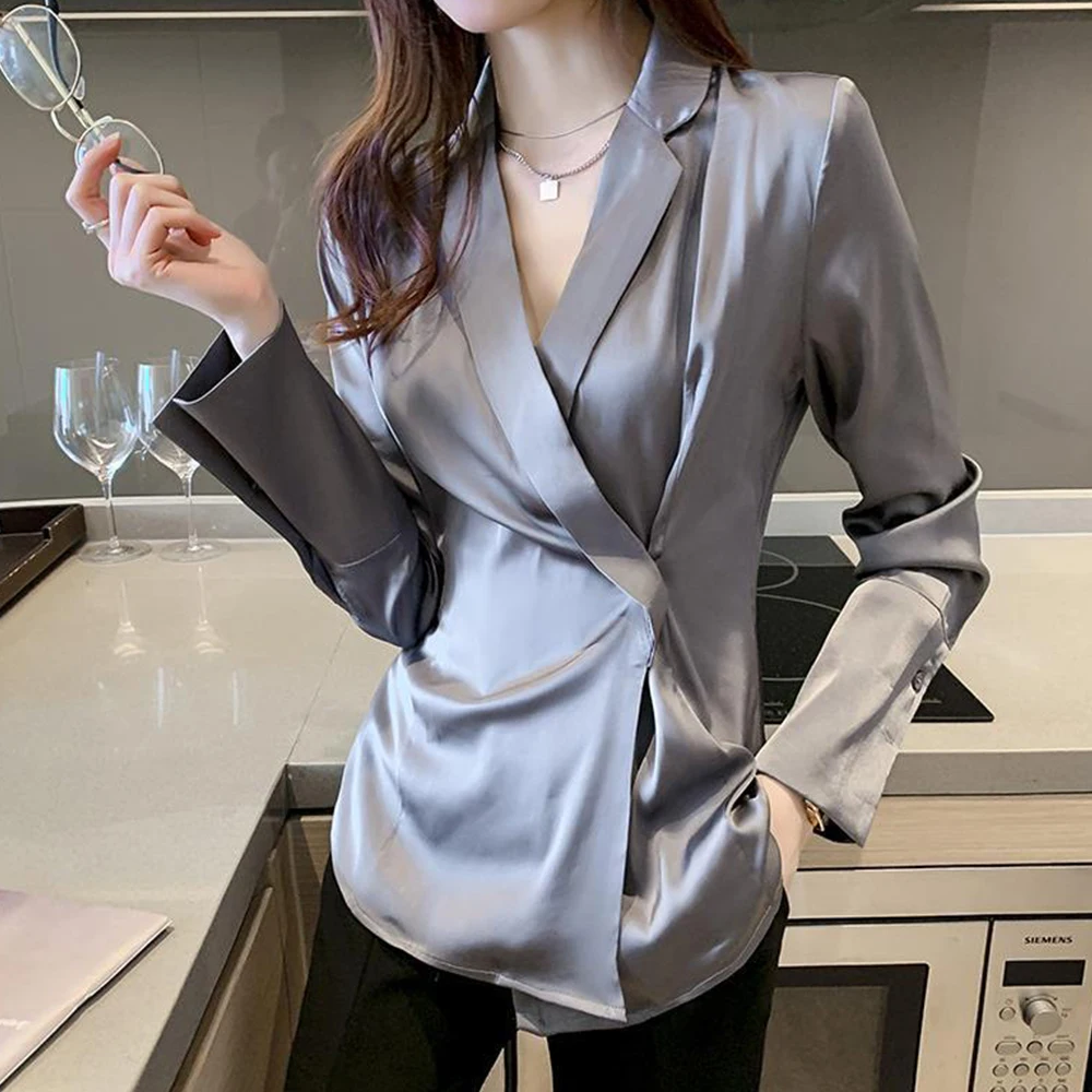 

New Fashion Women Satin Blouse Long Sleeve Solid Color Suit Collar Loose One Button Korea Chic Elegant Ladies Blouse For Spring