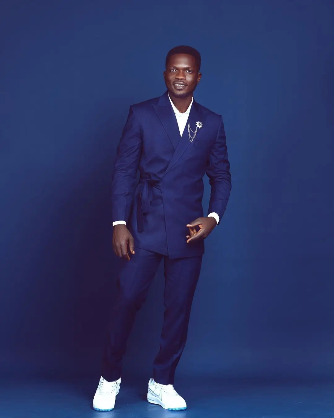 Рисунок 3 - Темно-синий мужской костюм из 2 предметов