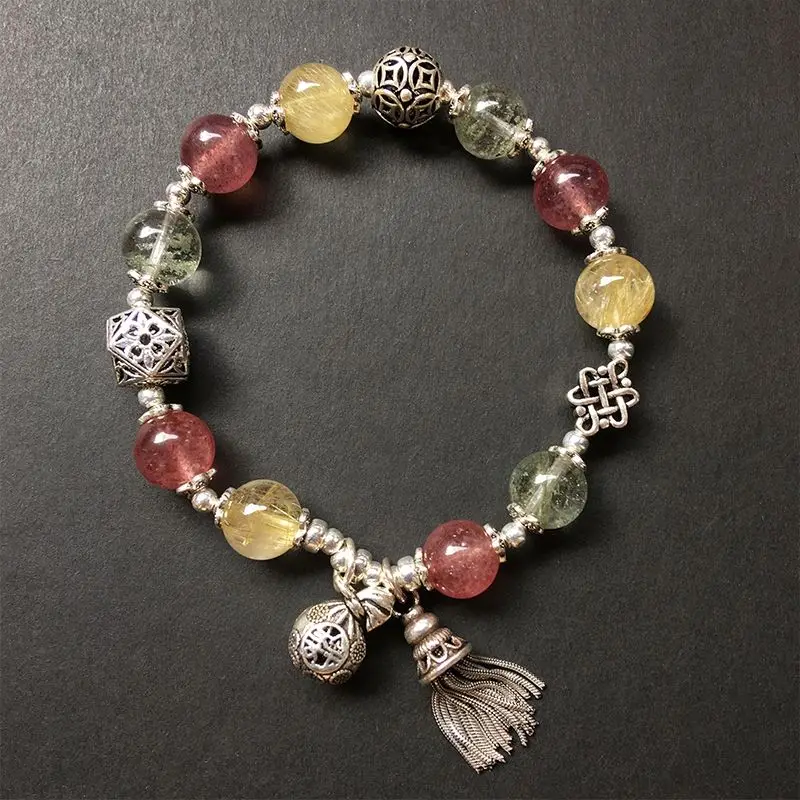 Женский браслет из серебра пробы с кристаллами