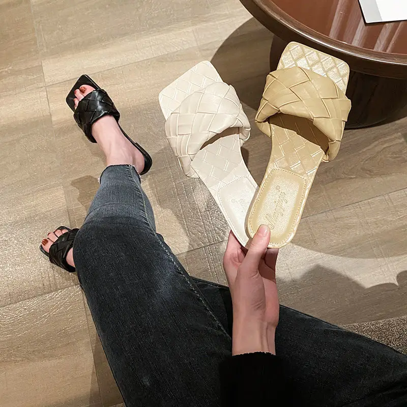 

NEW Women's Flat Slippers Fashion Internet Celebrity Same Type Ins Slipper Women's Outdoor And Indoor Wear Casual Flat Sandals