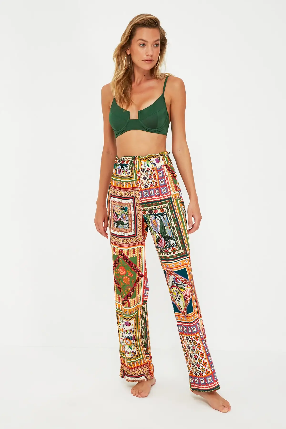 

Trendyol Sea -Shelled Viscose Pants TBESS21PL0691