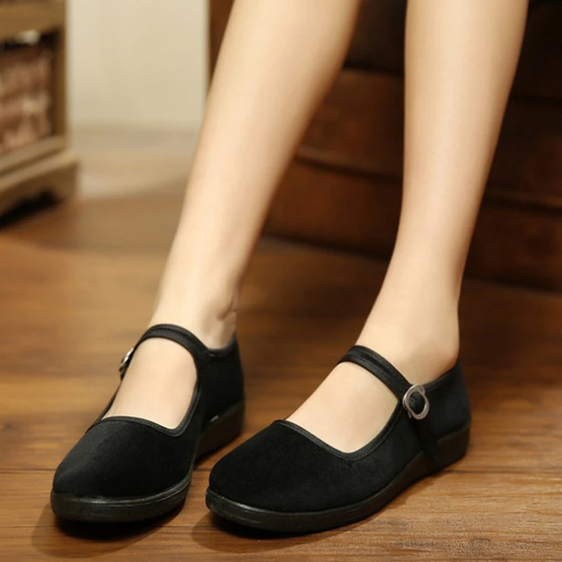 

Spring and Autumn Women Vulcanized Shoes Comfortable Mall Hotel Work Shoes Dancing Shoes Walking Cloth Shoes Black Flat Shoes