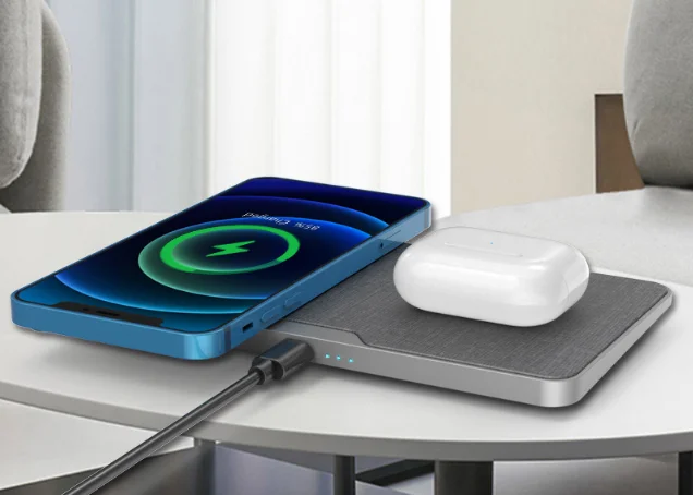

Mac Safe 2 in 1 Wireless Charger For Iphone 13/12/11 Galaxy Note Airpods 3/2 Headset Desktop Charge Dock Station With Led Light