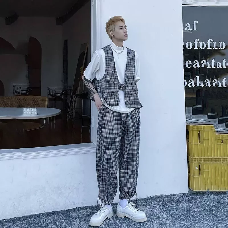 

2022New Handsome Men's Trend Suit Summer Plaid Vest And Niche Korean Loose Legging Trousers Elegant Cool Streetwear Two Pisc