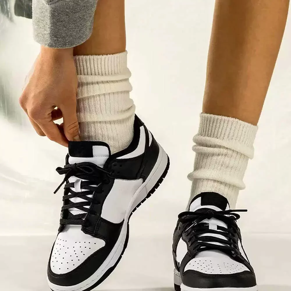 

Designer Running Shoes White Black Pink Velvet Mens Skateboard Shoes Sneakers University Red Light bone Men Womens Trainers