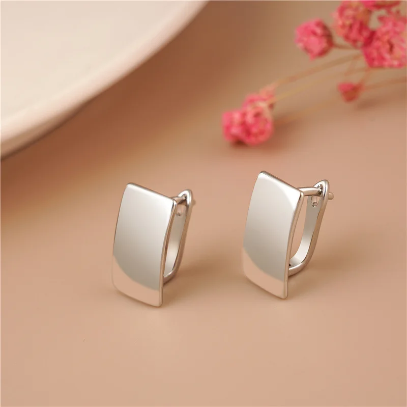 

Creative Personality Gold Color Women's Earrings Metal Geometry Shiny Rectangular Glossy Earrings for Women Engagement Jewelry