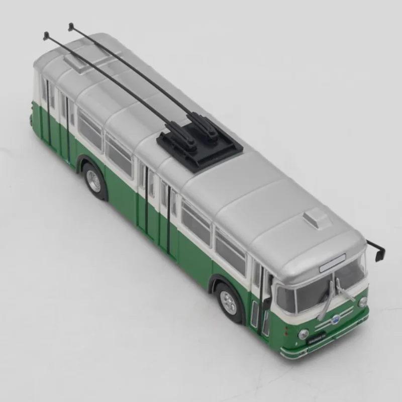 Модель автомобиля из сплава Ist Saurer T4 масштаб 1:72 литье под давлением