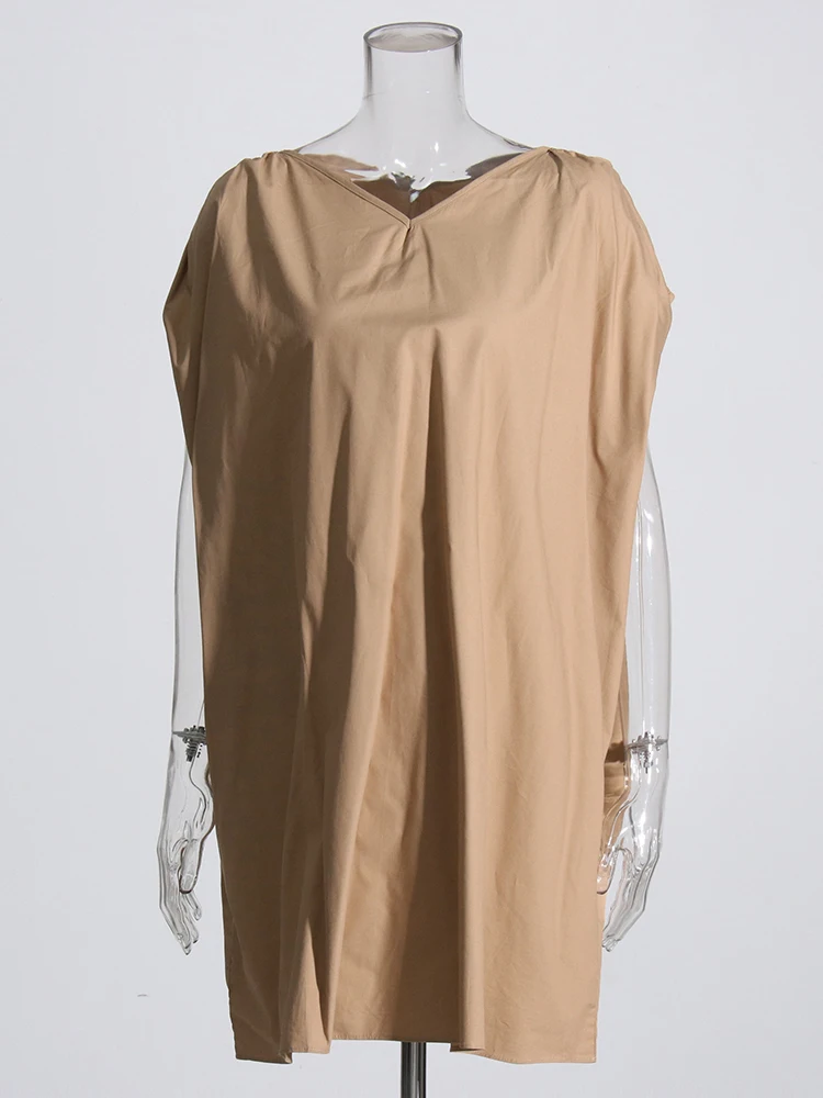 Женское мини-платье с короткими рукавами VGH однотонное минималистичный стиль