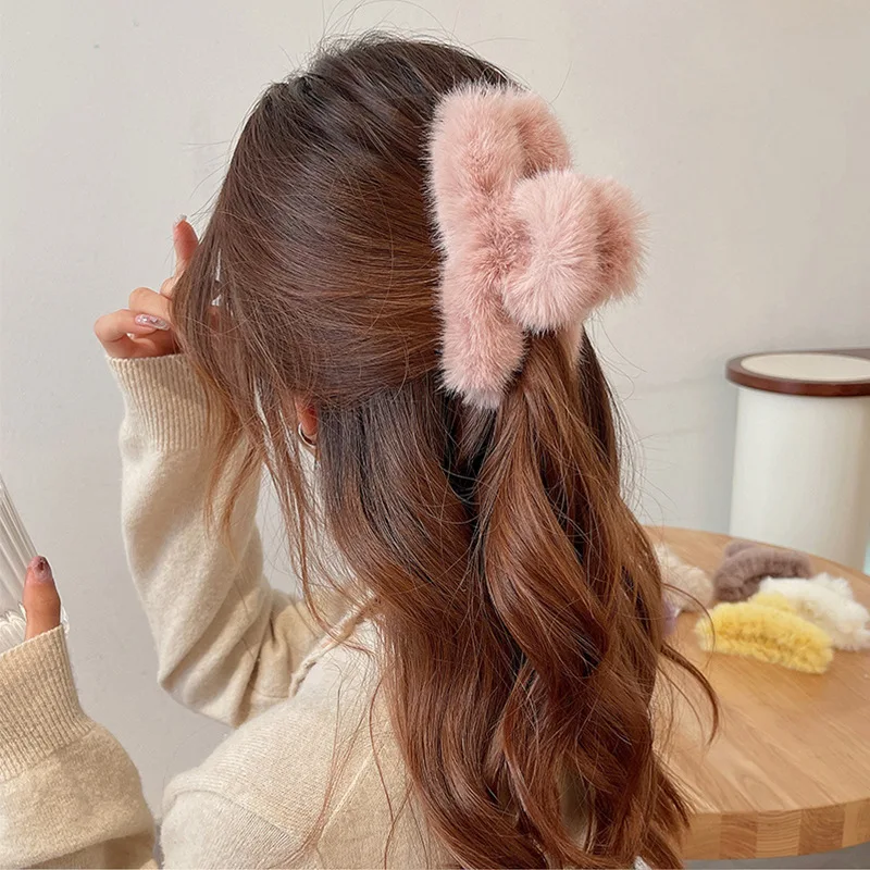 

Haimeikang Women Big Hairpin Back Head Temperament Clip Hair Claws Hairpins New Cute Plush Winter Hair Crab Clips Accessories