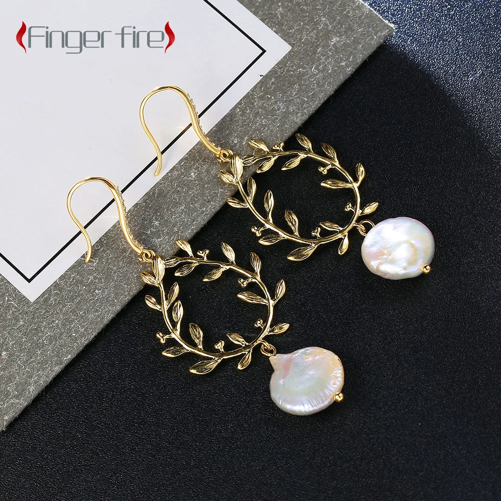 

Fashion New Gold Hollow Olive Branch Shape Pearl Earrings Party Banquet Exquisite Jewelry