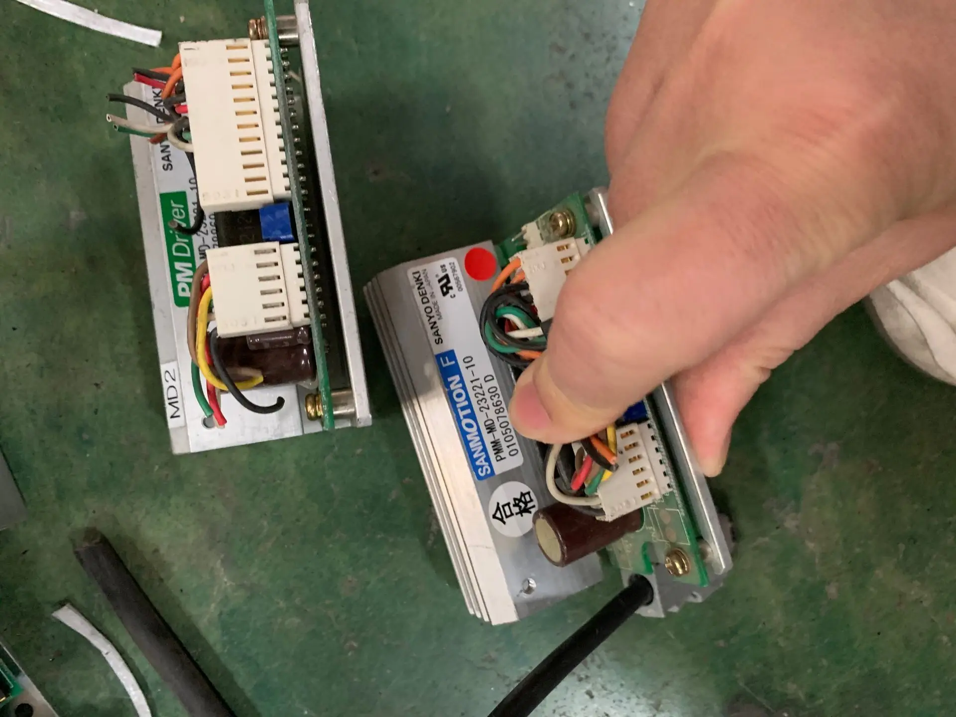 

PMM-MD-23221-10 шаговый драйвер, использованный, 85% новый внешний вид, 3 месяца гарантии, быстрая доставка