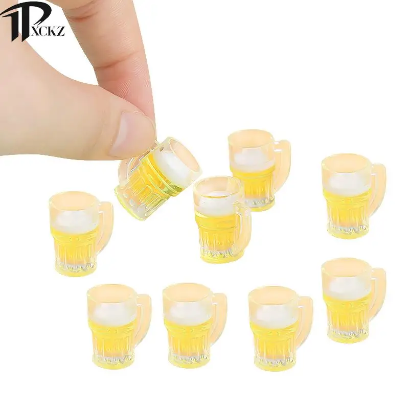 

Миниатюрная пивная стеклянная каучуковая маленькая чашка, модель кукольного домика, современный домашний стол, украшение для кукольных до...