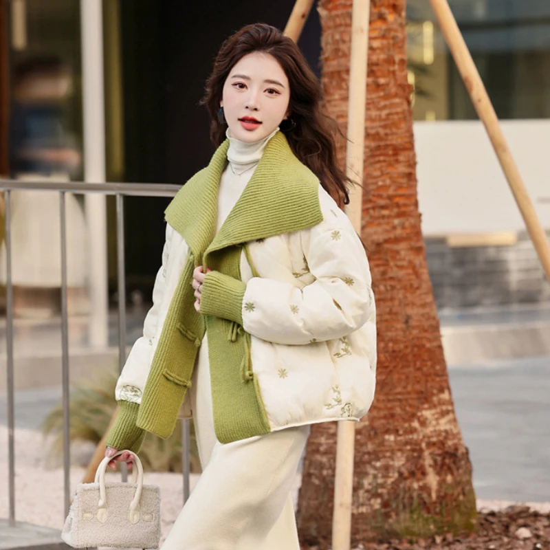 Женский пуховик NameIsNotDefined с китайской вышивкой