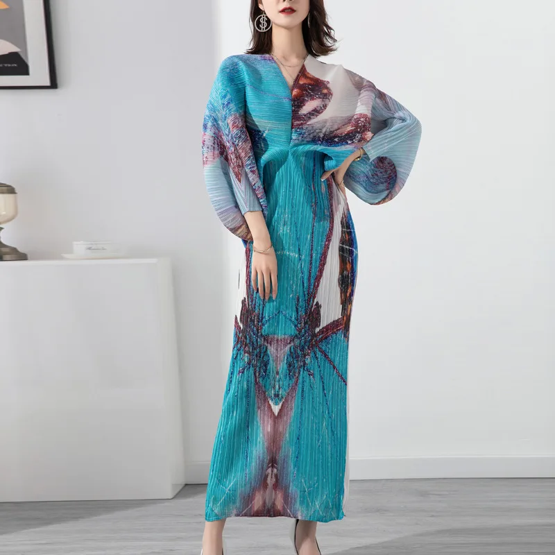 

Miyake pleated dress 2022 spring and summer women's new design print V-neck loose large size slim mid-length dress women