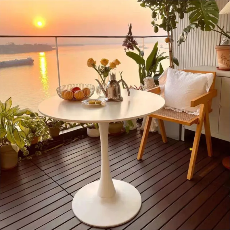 MOMO Nordic Tulip Table Family Round Table Ins Celebrity Coffee Tea Shop Balcony Bedroom Modern Simple Tulip Dining Table images - 6