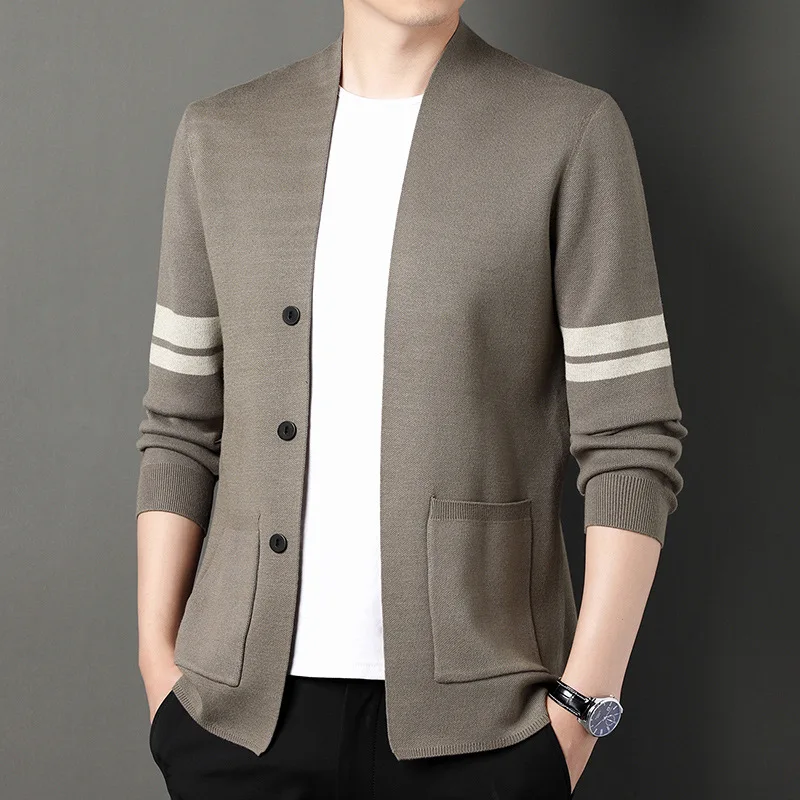 

2022 Men's Autumn Arm Striped Knitted Cardigan Fashion New Casual Sweater