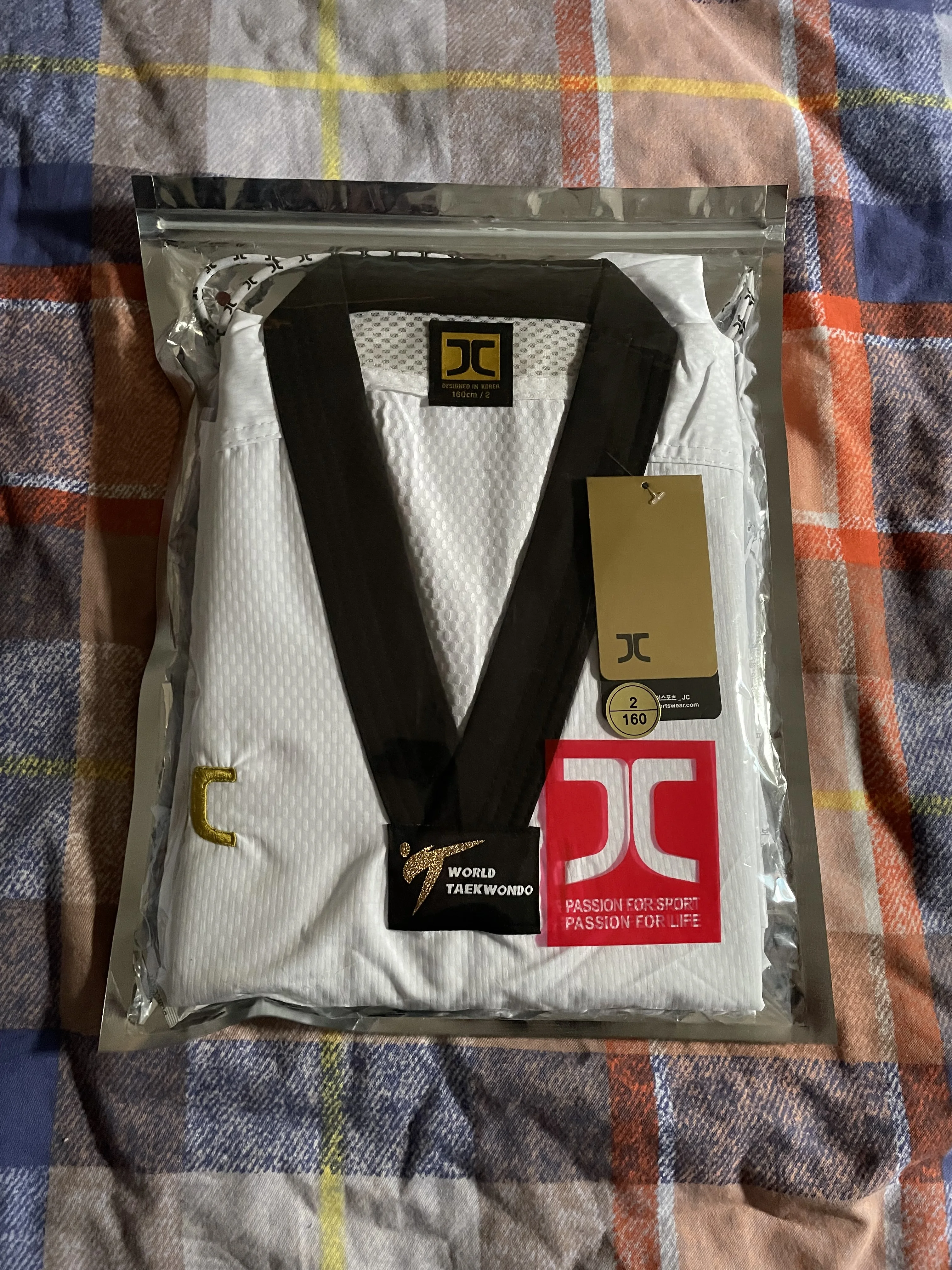 New J-Calicu Breathable world taekwondo uniforms high quality super light WT Jcalicu Taekwondo doboks