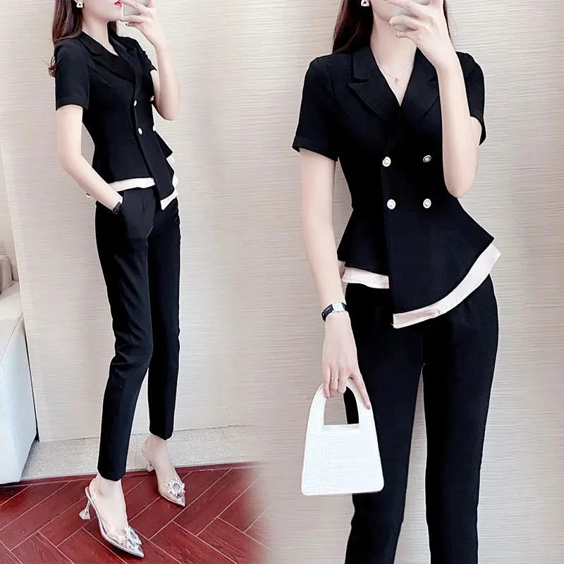 Новинка 2023 летний маленький костюм женский из двух предметов Модный облегающий