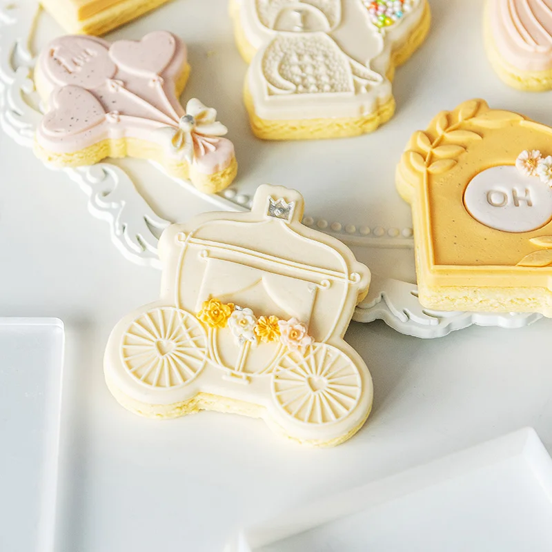 

Acrylic Cartoon Cookie Press Stamp Princess Castle Happy Birthday Cake Decoration Tool Biscuit Mold Fondant Pastry Cookie Cutter