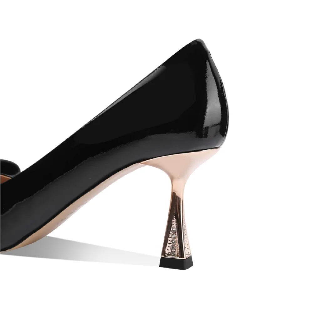 Туфли-лодочки женские из натуральной кожи с острым носком на тонком высоком