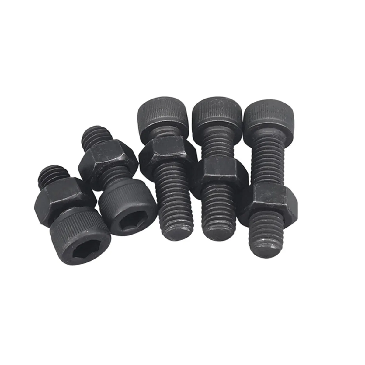 Рисунок 4 - Набор черных болтов и гаек M3M4M5 класса 12