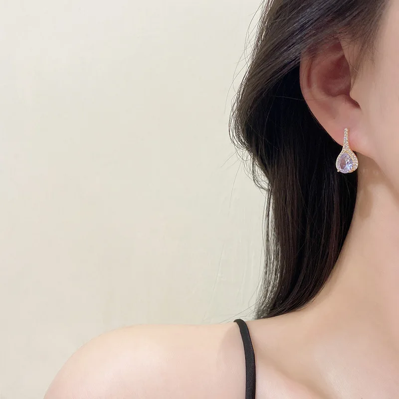 

Korean Fashion Crystal Gold Earrings for Women Simple Exquisite Women's Statement Earrings Female Party Jewelry Accessories