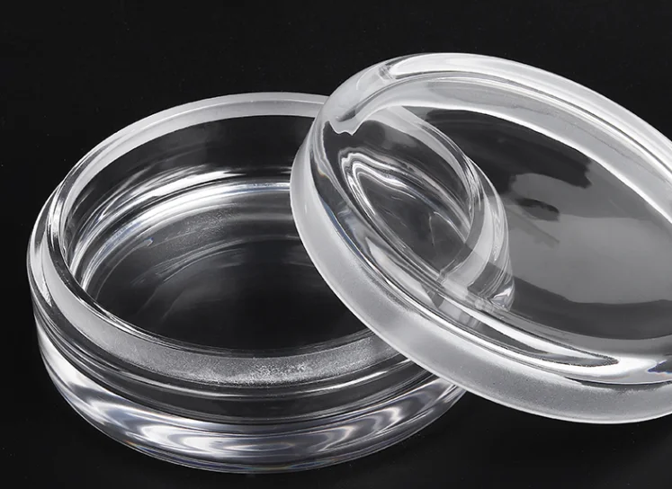 

Прозрачное стекло высокого качества