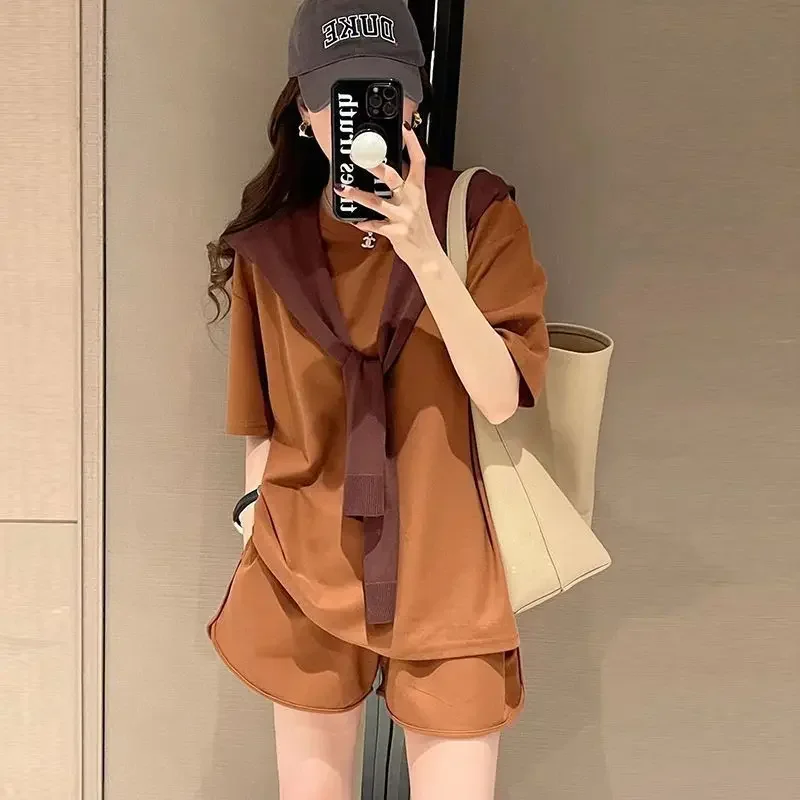 Модная женская футболка в европейском стиле новинка лета 2024 повседневная