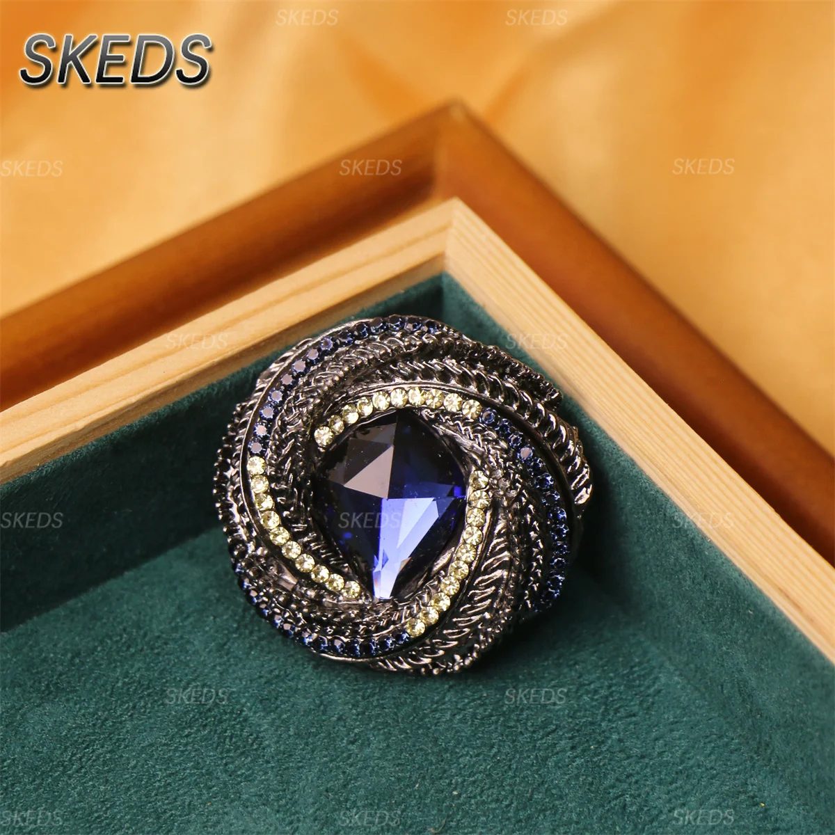 Винтажная большая брошь SKEDS со стразами для женщин, роскошная брошь-павлин с кристаллами, цветами и листьями, в форме капли, для свадебного платья, пальто, шарфа, ювелирное украшение, подарок (art.: 3920dbee46d5a) - 3920dbee46d5a