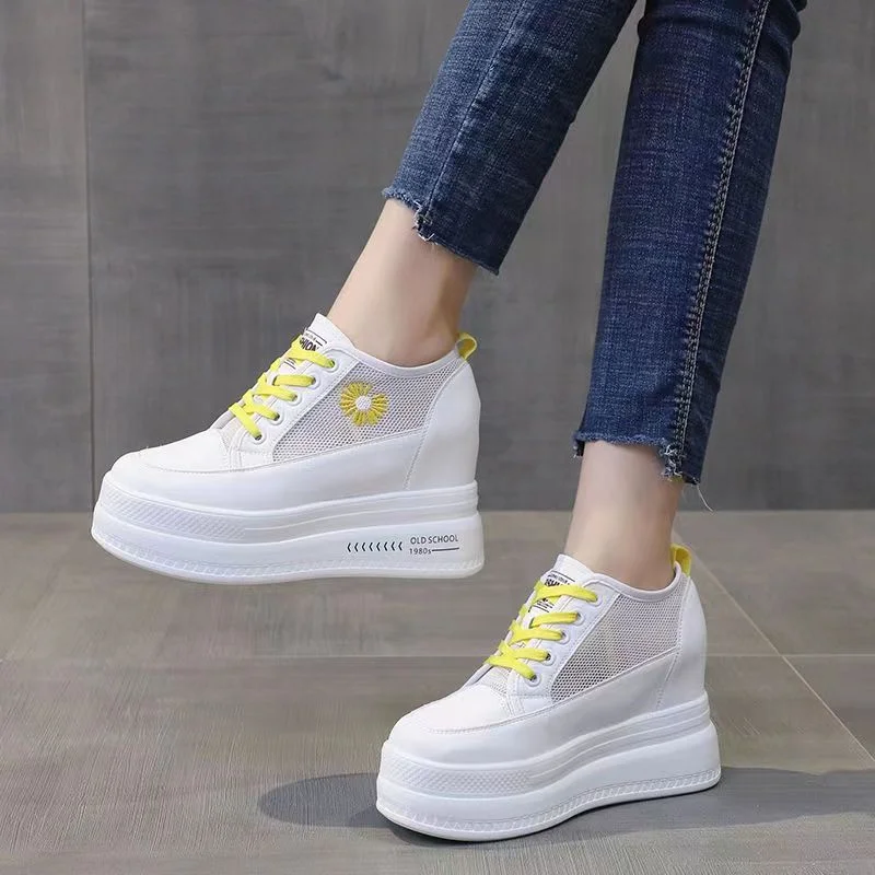 Internally-increased Women White Shoes 2023 New Thick Platform Ladies Casual Flats Mesh Breathable Student Walking Sports Shoes
