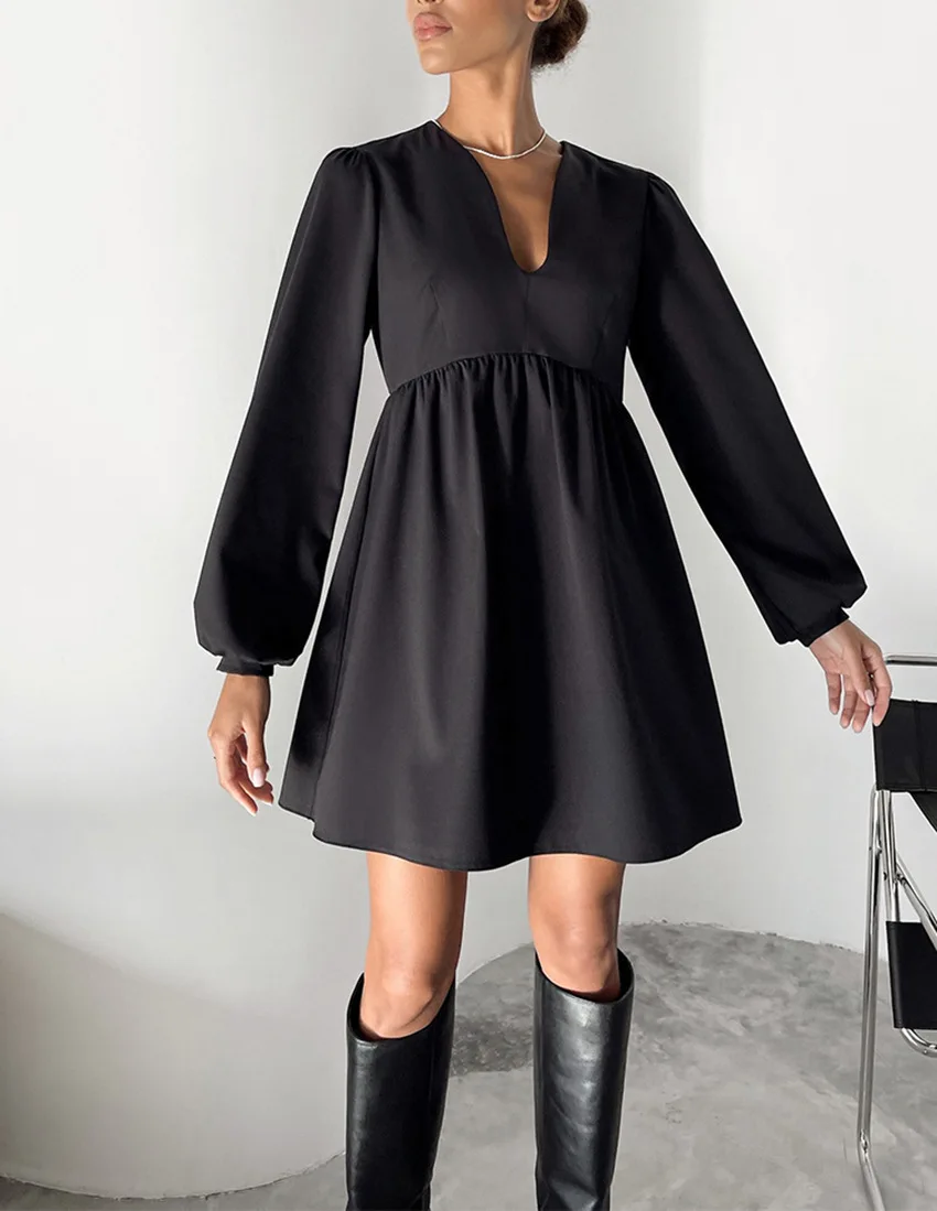 

Europe and The United States Autumn New Temperament Commuter Women's High Perceptual Sense V-neck Lantern Sleeve Dress