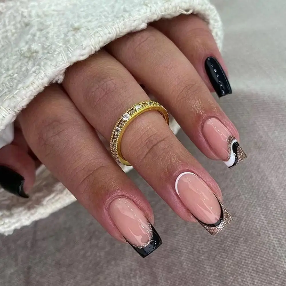 

24pcs Nail Tips Fake Nials DIY Press on Nails Short Square Black White Edge False Nails French