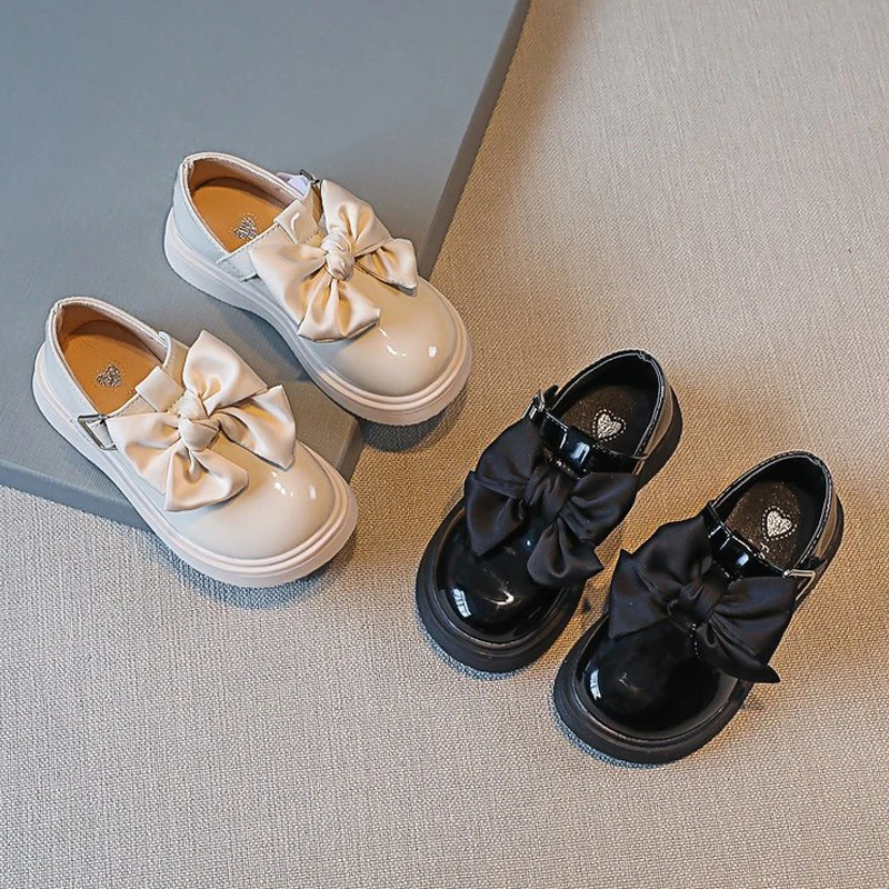 

Новинка Весна 2022, кожаные туфли с бантом для девочек, модные туфли принцессы, милые вечерние туфли из искусственной кожи на мягкой подошве в ...