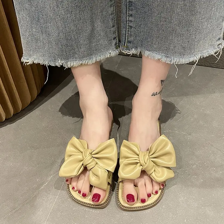 

Шлепанцы женские летние на квадратном каблуке