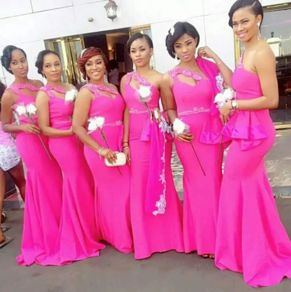 

Сексуальные платья подружки невесты с одним плечом, юбка-годе, в пол, со шлейфом, с бусинами, эластичный атлас, длинное искусственное оформление на заказ