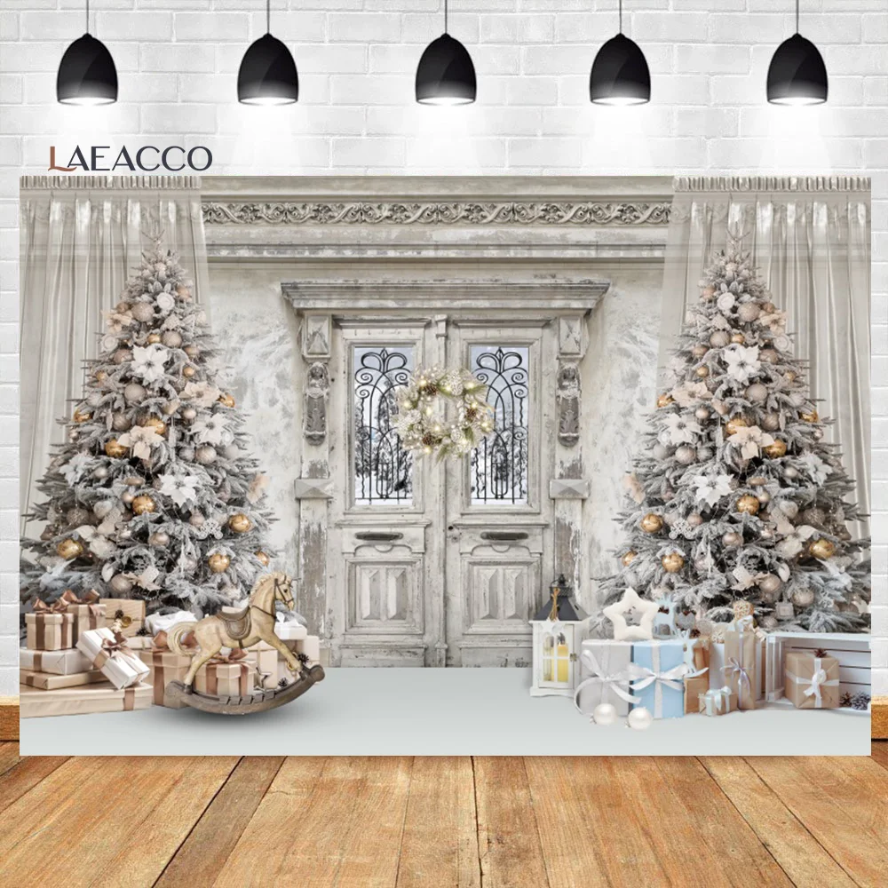 Купи Laeacco Winter Christmas Backdrop Rustic Wood Door Interior Xmas Tree Gift Kids Newborn Family Portrait Photography Background за 223 рублей в магазине AliExpress