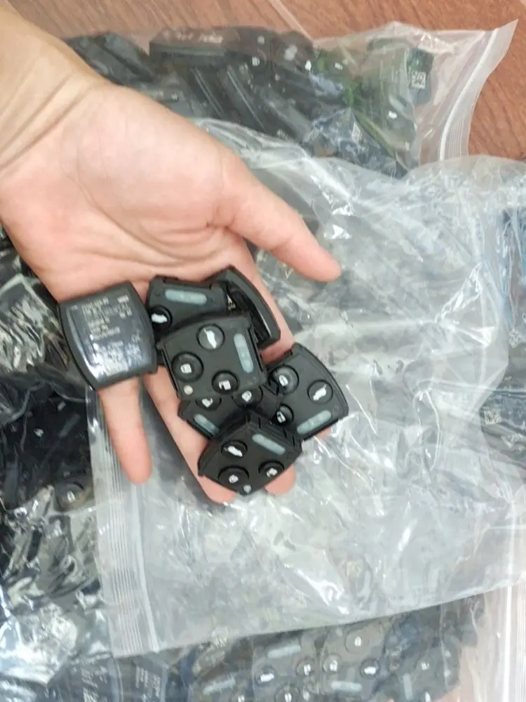 

CN003114 Оригинальный чип FCCID 72147-SZA-R2 для Honda Pilot 2009-2016 годов, 3 кнопки, 433 МГц, PCF7941A