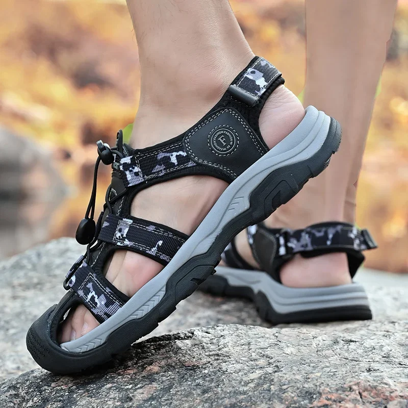 Мужские кожаные пляжные сандалии Baotou черные повседневные с глубокой подошвой