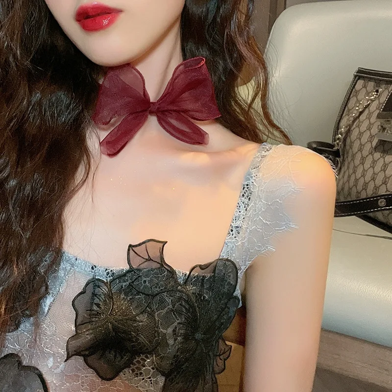 

Fashion Red Lace Necklace For Women Lovely Heart Bow-ties Strawberry Charm Velvet Choker Necklace Christmas Party Jewelry Gift
