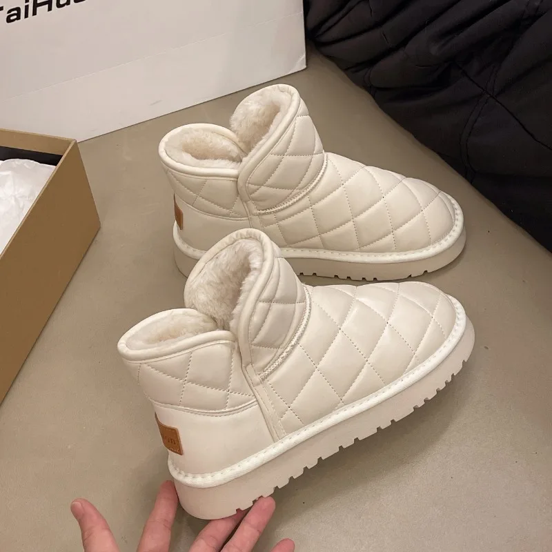 Зимние сапоги женские бархатные утепленные ботинки новинка 2024 зимняя модная