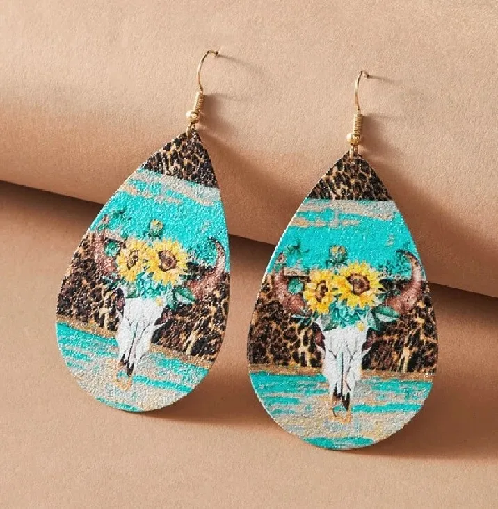 

Punk Sunflower Leather Earrings for Women Western Bull Tau Leopard Print Printing Earrings Fashion Personalized Jewelry 2022 New