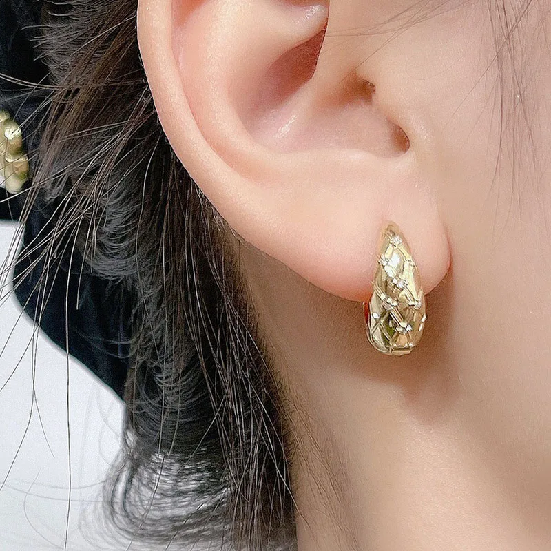 Женские серьги-кольца с бриллиантами желтое золото 18 К