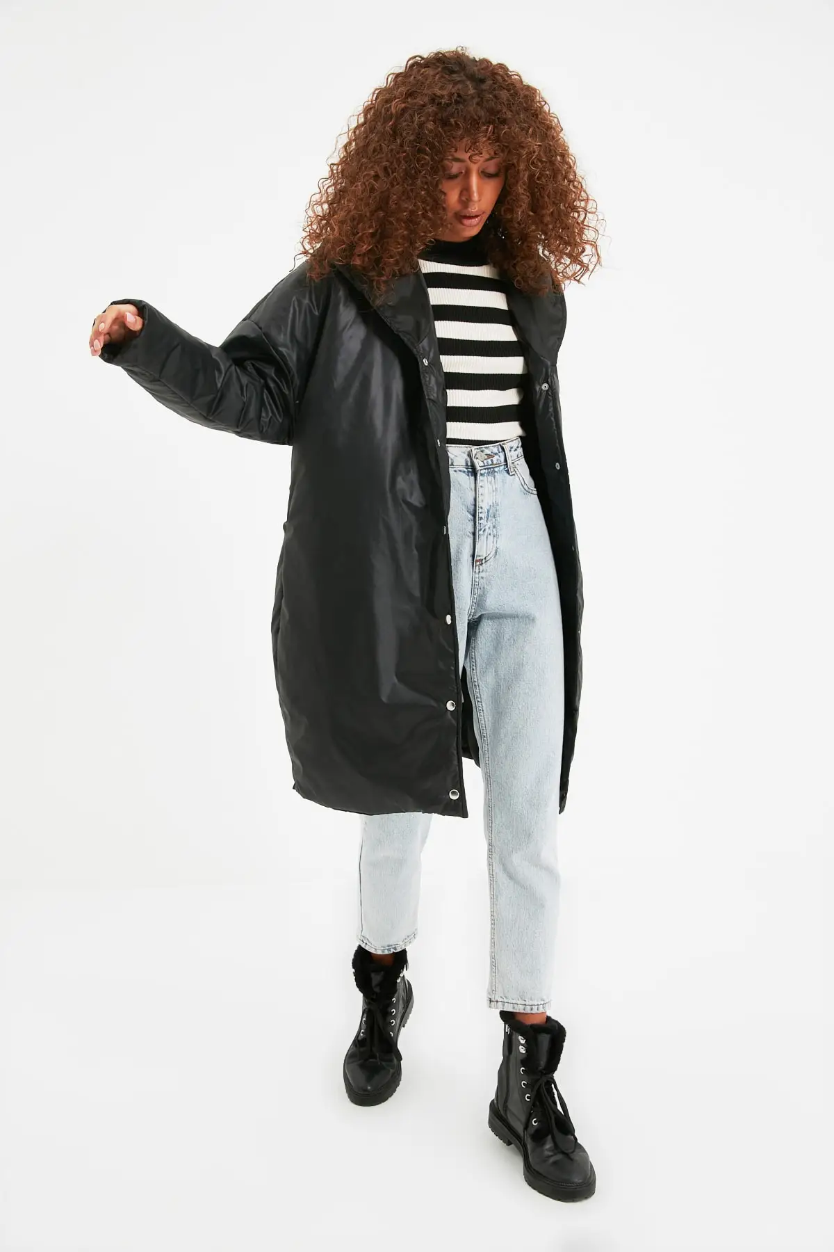 

Trendyol Hooded Quilted Coat TWOAW22MO0066