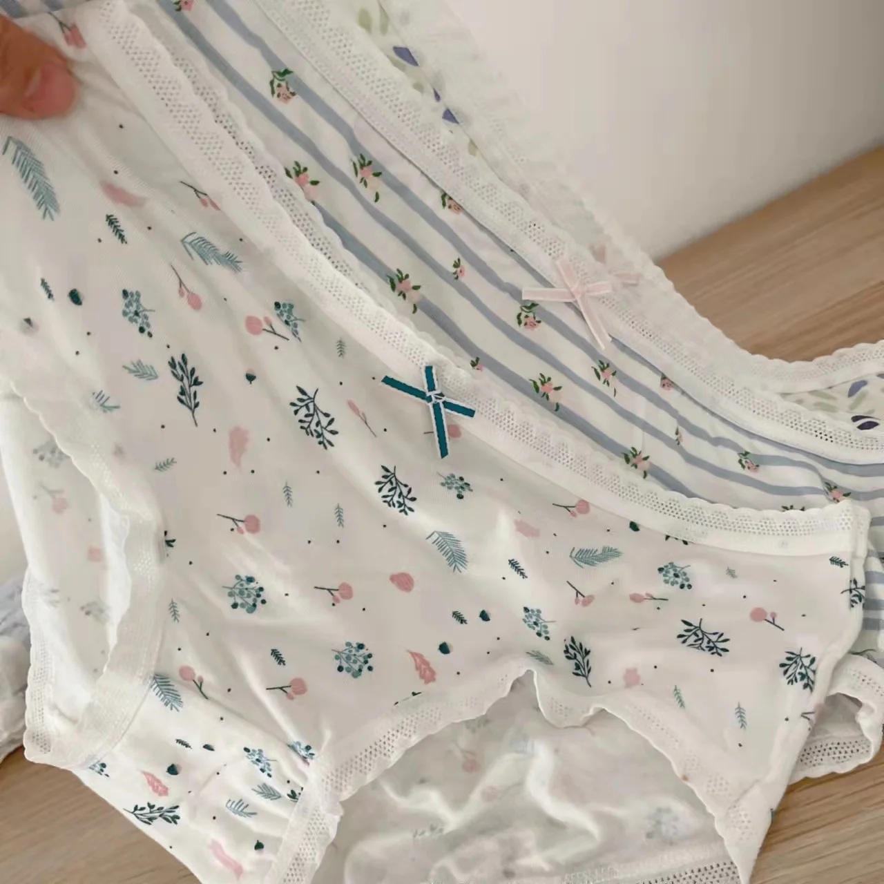 Нижнее белье из бамбукового волокна для девочек мягкое светильник ное дышащее