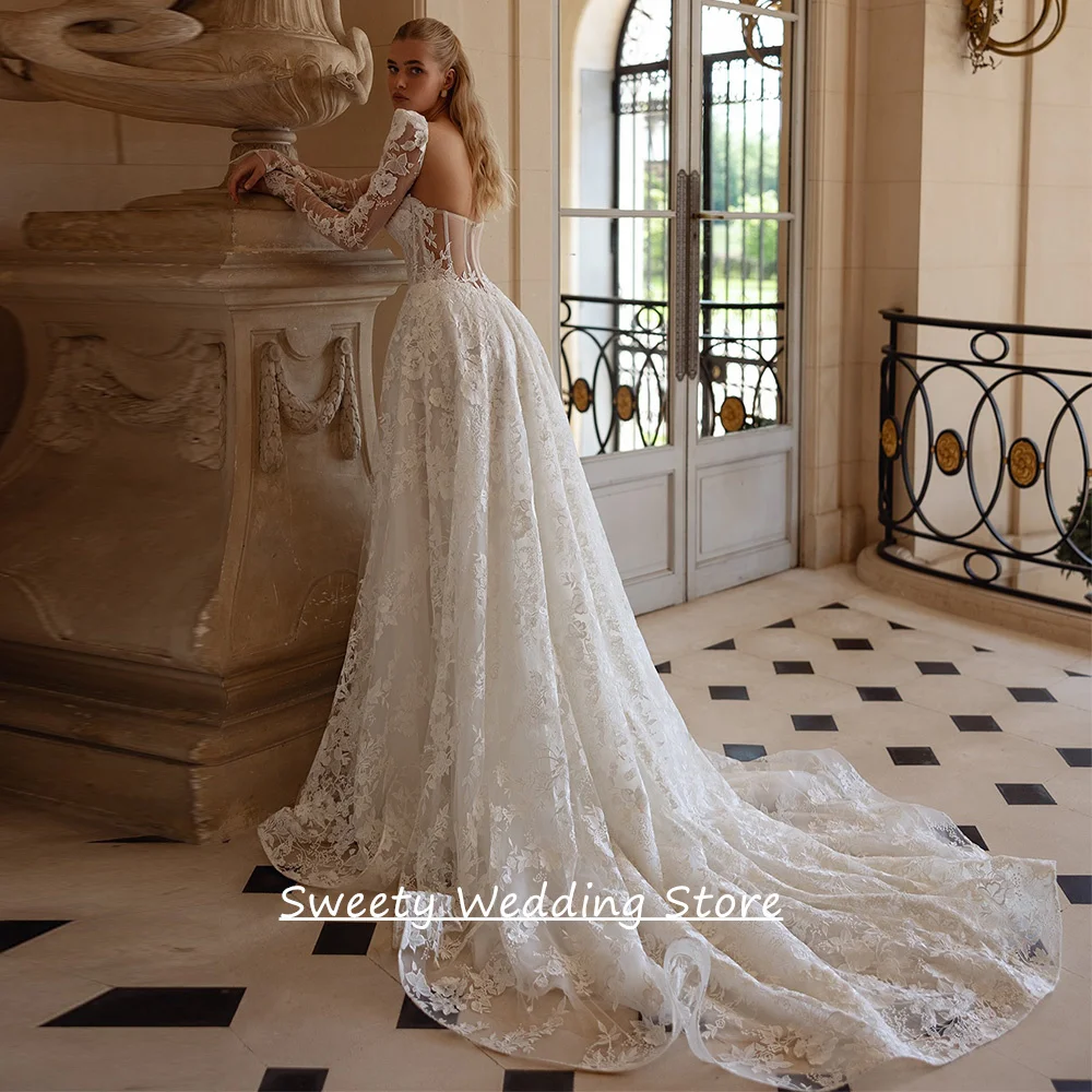 Фото Gorgeous Lace Wedding Dress Robe De Mariee Customized Sweetheart Long Sleeves Court Train Illusion Back Bridal Gown №2