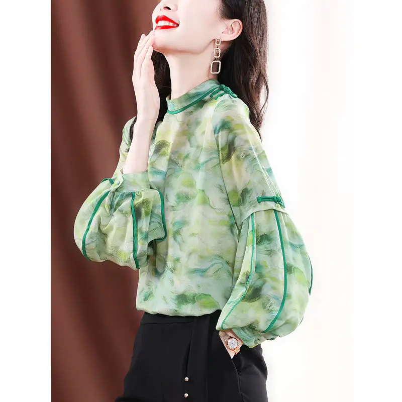 

Heavy simulation silk blouse shirt female 2022 spring new fashion long -sleeved ink print o neck loose mulberry silk blouse top