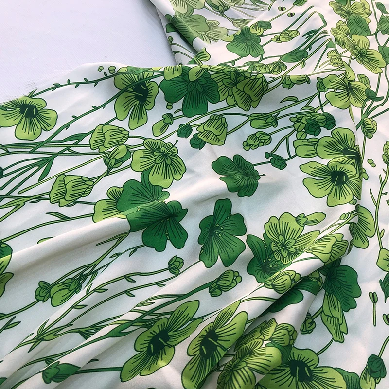 

Non-stretch Satin Green Four-leaf Clover Printed Polyester Fabric Satin Soft Fashion Clothing Cloth Fabrics for Dress Per Meter