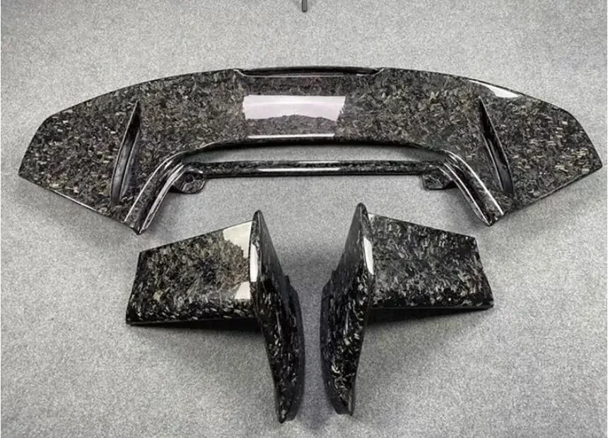 СПОЙЛЕР НА ЗАДНЕГО КРЫЛА из углеродного волокна для Ferrari 488 GTB мужской стиль